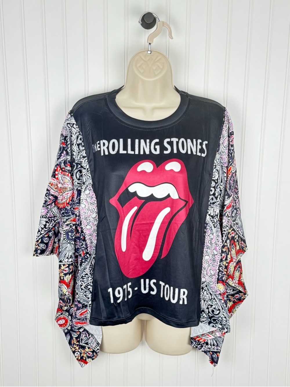 Rolling Stones Inspired Graphic Kimono Sleeve Top One Size Boho Band Tee
